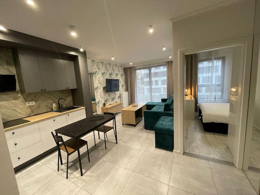 Forum Wola Fine Apartment Warszawa Eksteriør billede
